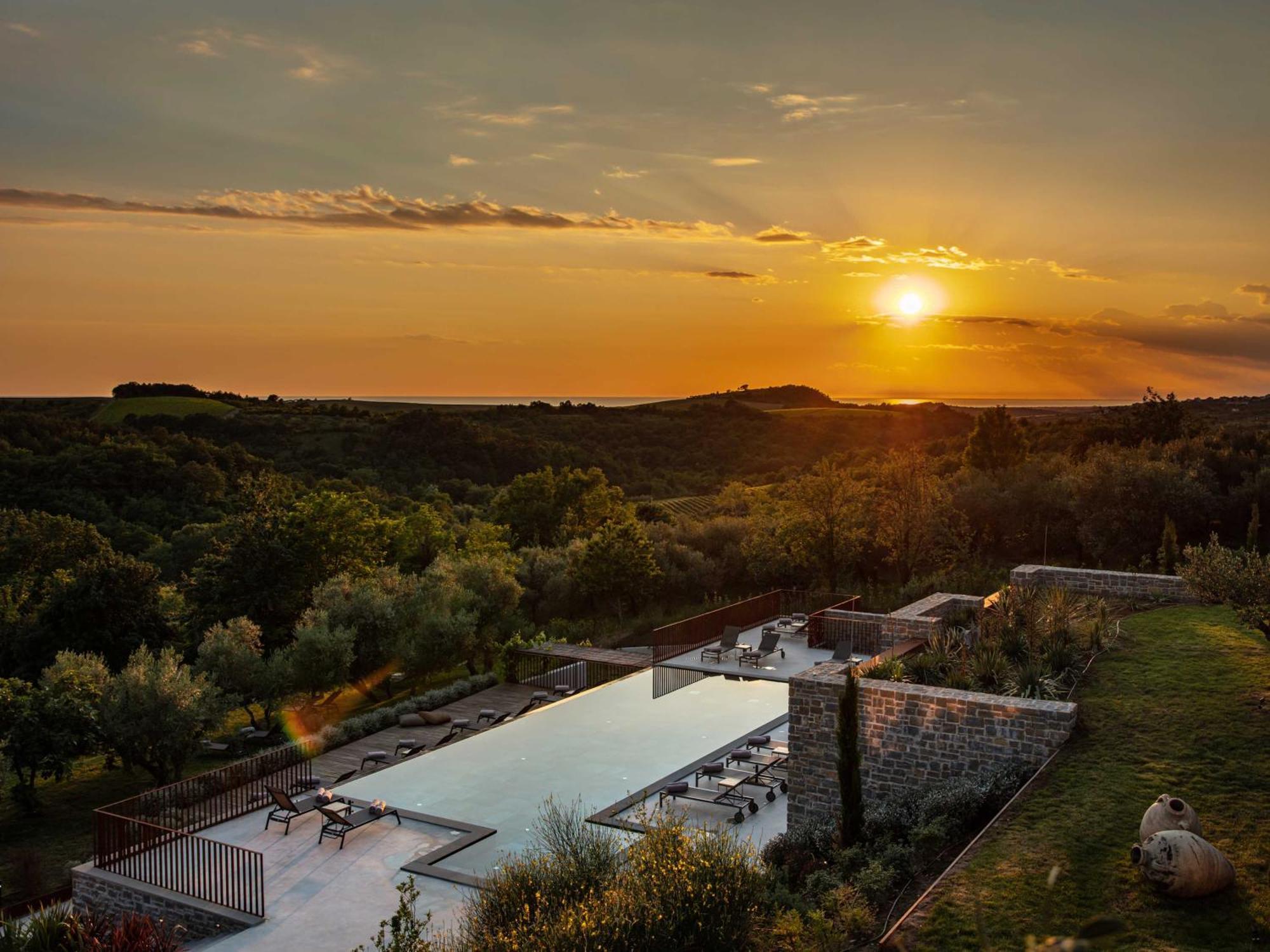 San Canzian Hotel & Residences - Small Luxury Hotels Of The World Buje Ngoại thất bức ảnh