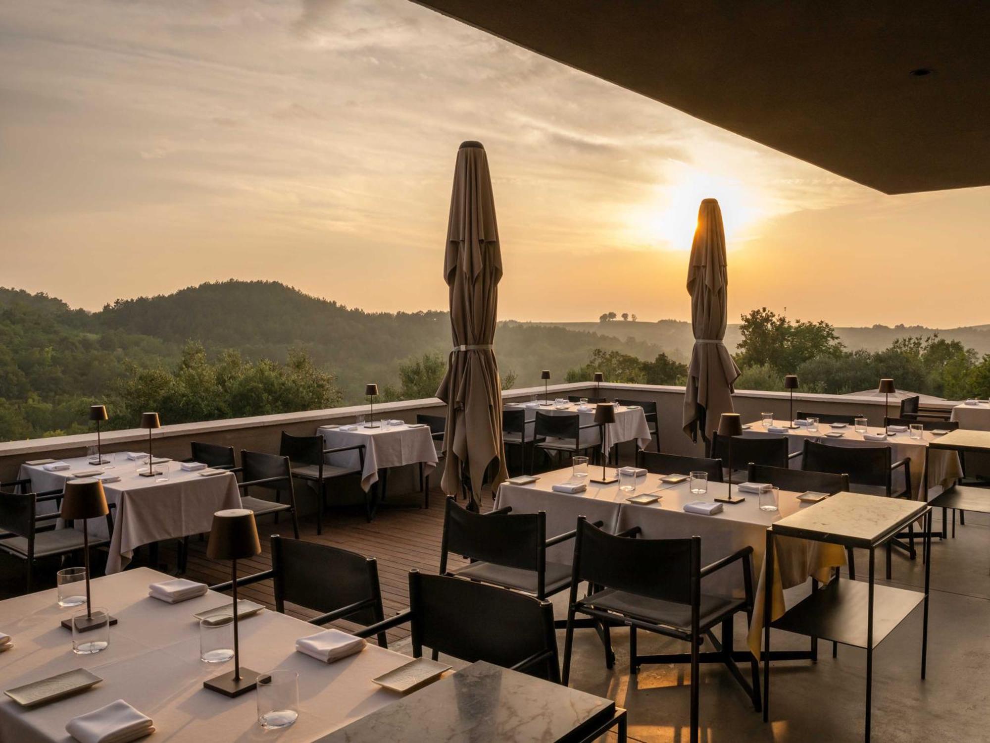 San Canzian Hotel & Residences - Small Luxury Hotels Of The World Buje Ngoại thất bức ảnh